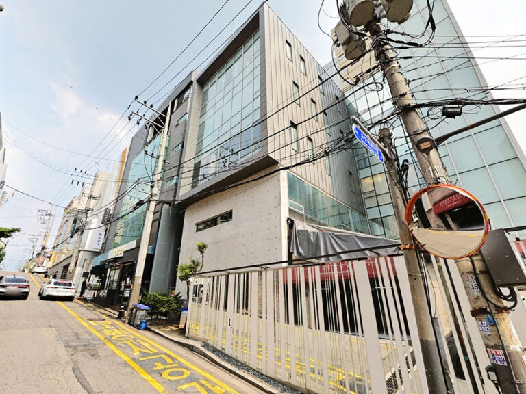 청담동 의원 (2)